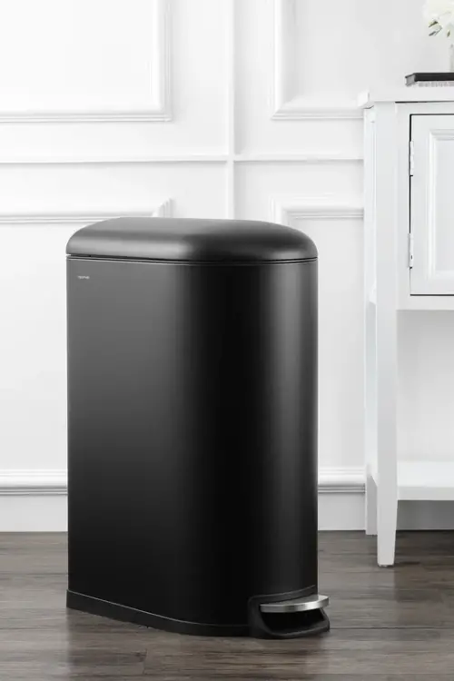 2.64 Gallons Steel Step On Trash Can